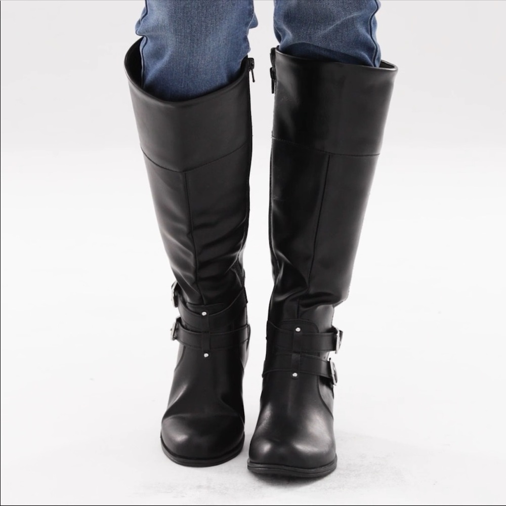 boots - Picture 7 of 8